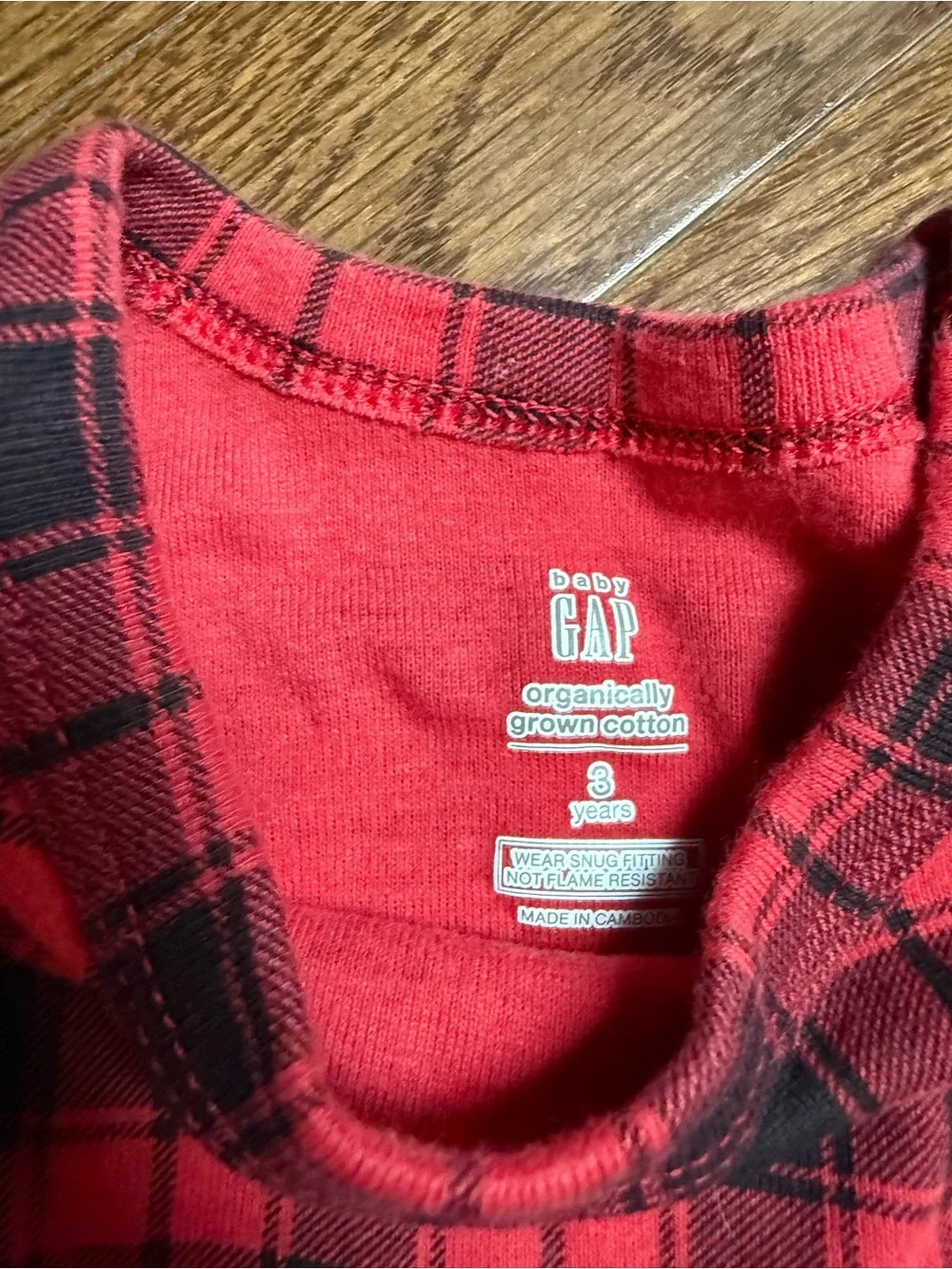 GAP Red and Black Plaid Long-Sleeve Kids Pajama Set unisex holiday 3T